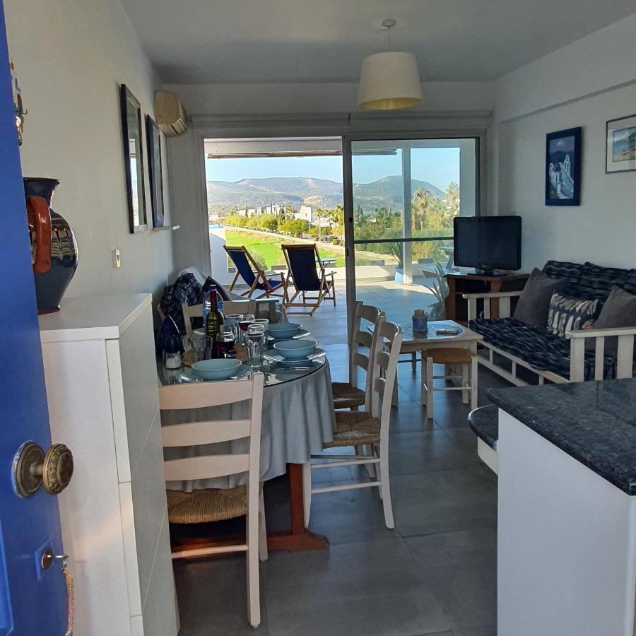 Latchi Ithaki, 2 Bedroom Penthouse מראה חיצוני תמונה
