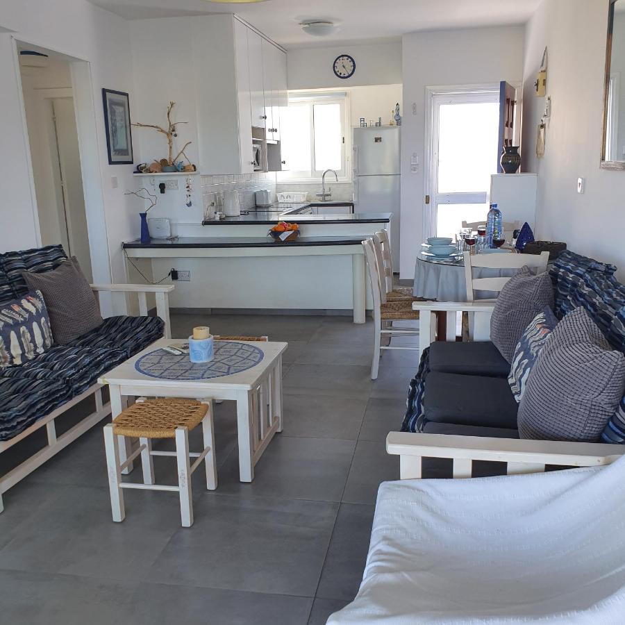 Latchi Ithaki, 2 Bedroom Penthouse מראה חיצוני תמונה