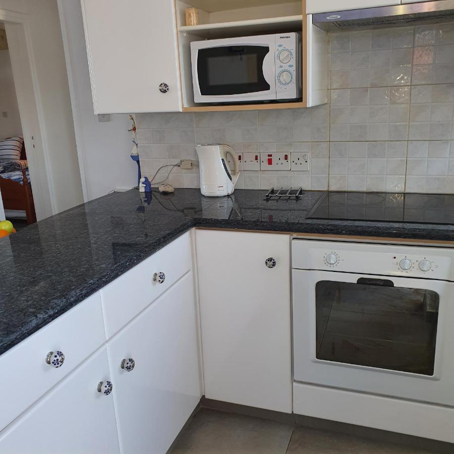 Latchi Ithaki, 2 Bedroom Penthouse מראה חיצוני תמונה